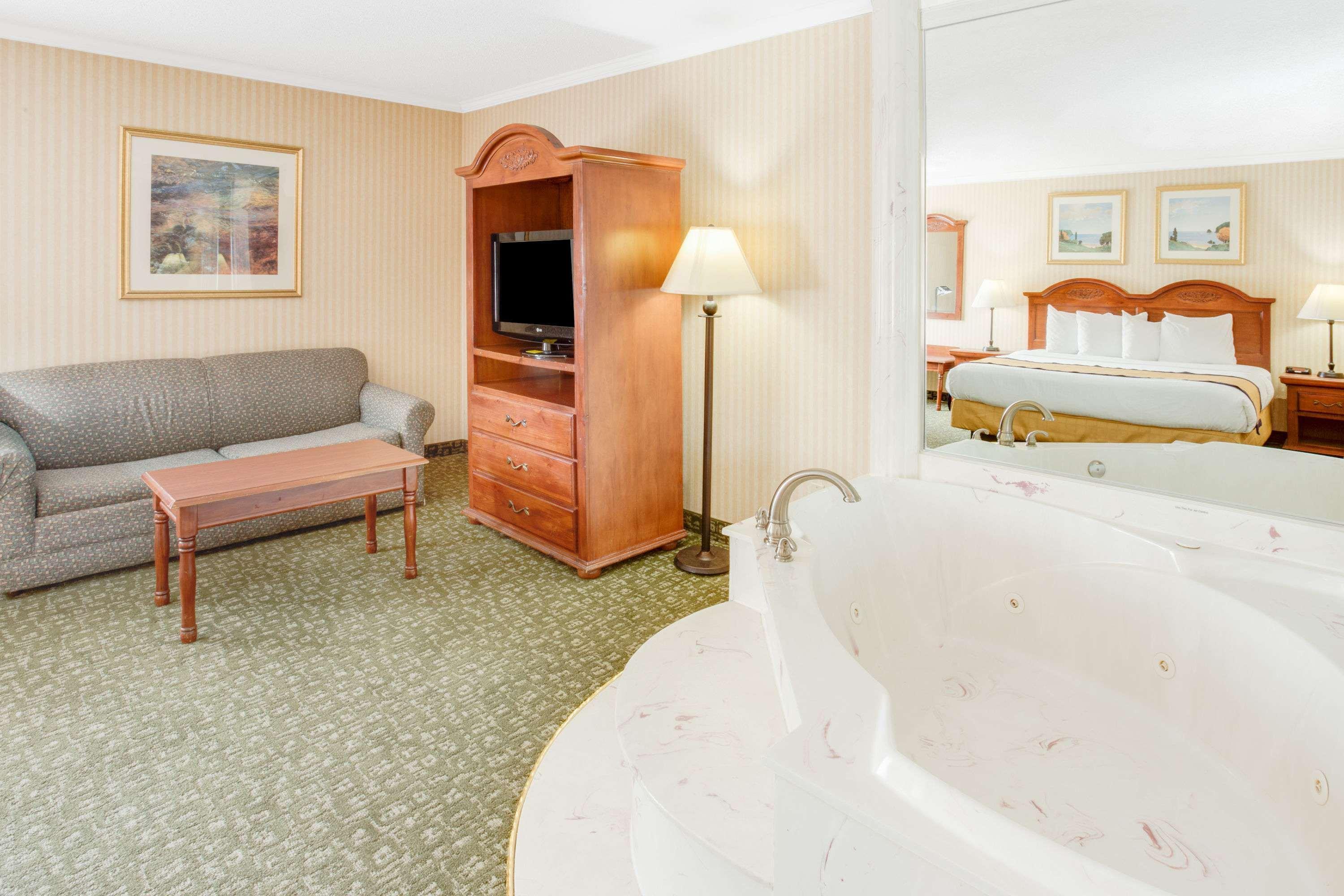 เบย์มอนต์ บาย วินด์แฮม คาลามาซู Hotel คาลาเมซู ภายนอก รูปภาพ